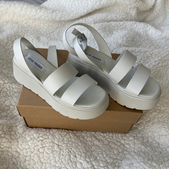 Steve Madden Shoes - New Steve Madden White Sandals Size 8